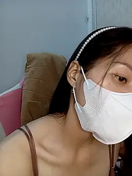 ezabel- online show from November 12, 2025, 1:04 pm