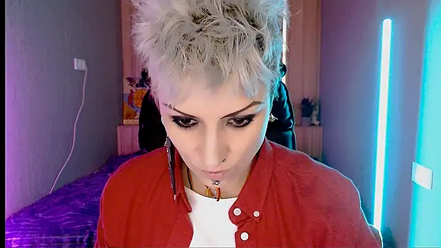 Snapshot of Sweet-n-Strong chatting on February 19, 2026, 6:32 am Sweet-n-Strong online show from February 19, 2026, 6:32 am