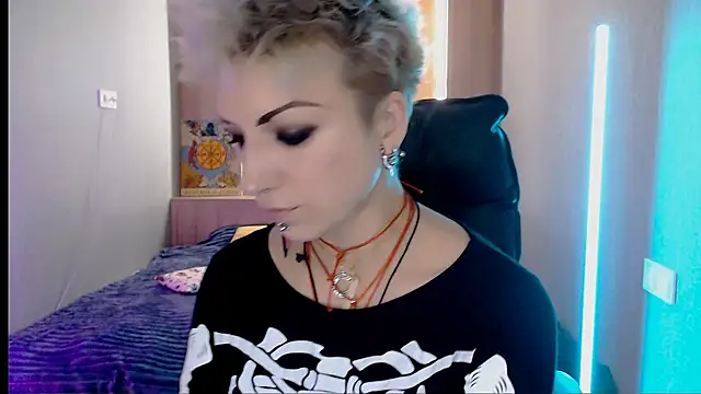 Snapshot of Sweet-n-Strong chatting on February 22, 2026, 12:18 pm Sweet-n-Strong online show from February 22, 2026, 12:18 pm