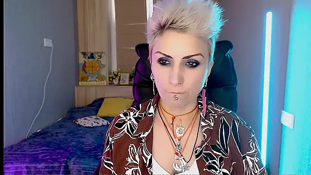 Snapshot of Sweet-n-Strong chatting on February 7, 2026, 12:24 pm Sweet-n-Strong online show from February 7, 2026, 12:24 pm