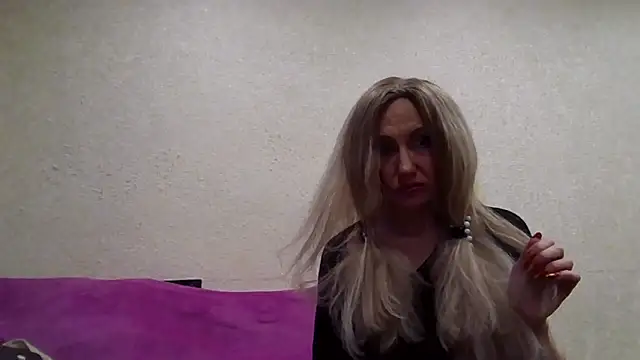 LilaniLoverx online show from May 9, 2026, 5:16 pm