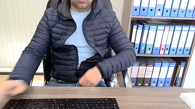 Evasionee online show from March 16, 2026, 8:07 am