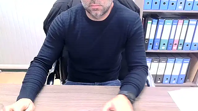 Evasionee online show from December 5, 2025, 8:02 am