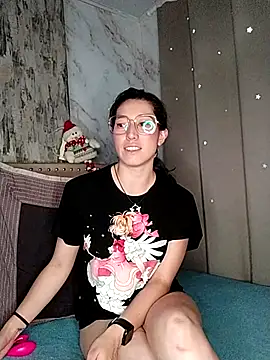 eva delight  online show from November 14, 2025, 11:47 am