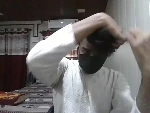 Snapshot of kriZ08 chatting on June 17, 2026, 9:41 am kriZ08 online show from June 17, 2026, 9:41 am