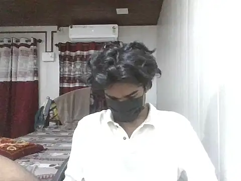 Snapshot of kriZ08 chatting on June 23, 2026, 2:26 pm kriZ08 online show from June 23, 2026, 2:26 pm