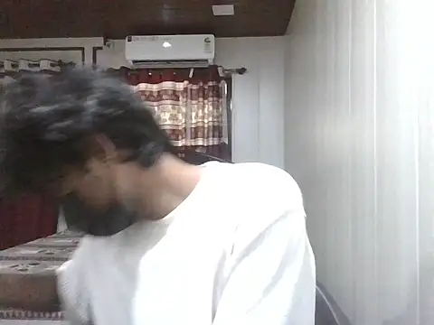 Snapshot of kriZ08 chatting on June 26, 2026, 8:09 am kriZ08 online show from June 26, 2026, 8:09 am