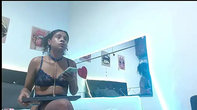 antonella pink2 online show from February 15, 2026, 8:02 am