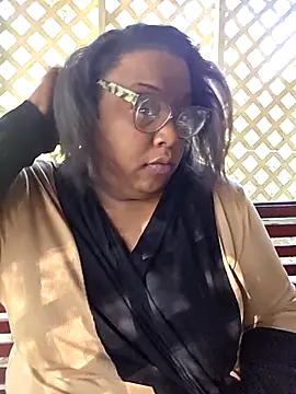 TigOBittiesTheOriginal online show from November 3, 2025, 2:20 pm