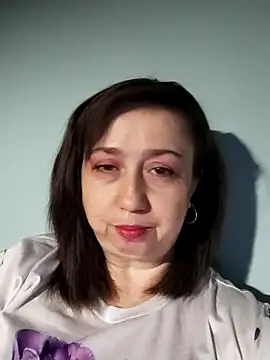 MaryKiki5619 online show from April 18, 2026, 6:43 pm