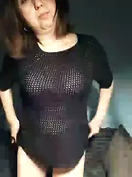 MaryKiki5619 online show from December 16, 2025, 10:36 pm