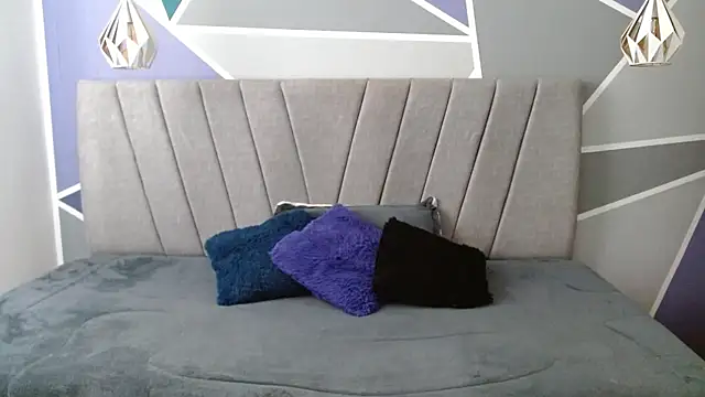 AliceSmity  online show from April 15, 2026, 11:59 am