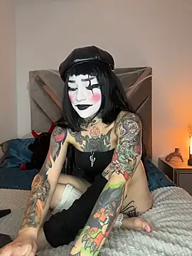 Snapshot of NinaHex chatting on October 30, 2025, 1:42 pm NinaHex online show from October 30, 2025, 1:42 pm