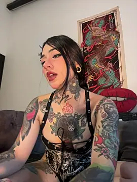 Snapshot of NinaHex chatting on November 18, 2025, 2:31 pm NinaHex online show from November 18, 2025, 2:31 pm