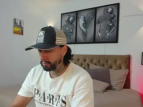 christopher palmerjs online show from December 15, 2025, 1:55 am