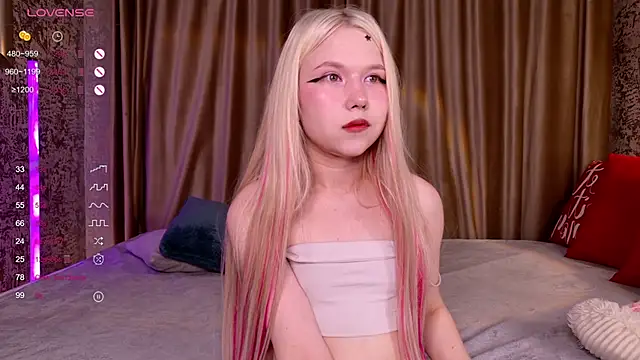 VivieSunn online show from April 1, 2026, 3:20 pm