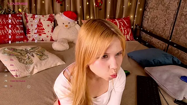 VivieSunn online show from December 21, 2025, 3:57 pm