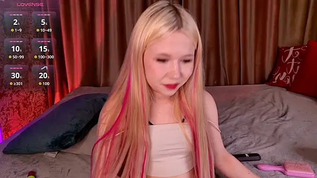 VivieSunn online show from April 12, 2026, 3:37 pm