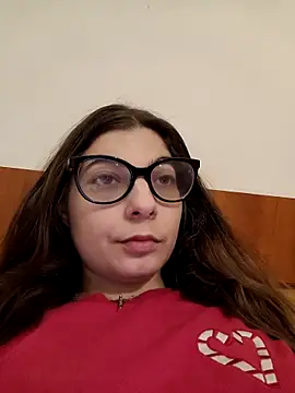 sweetbabygirlforyou online show from March 15, 2026, 4:14 pm