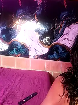 Snapshot of Sara_Kathy chatting on October 25, 2025, 5:24 pm Sara Kathy online show from October 25, 2025, 5:24 pm