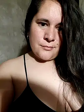 Clara Arg online show from December 19, 2025, 2:48 am