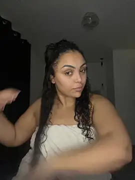 CaramelCarmenxox online show from December 4, 2025, 10:20 pm