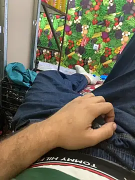 Snapshot of Unique-Man chatting on October 26, 2025, 3:34 pm Unique-Man online show from October 26, 2025, 3:34 pm