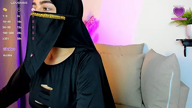 Snapshot of shaima__ chatting on December 4, 2025, 8:41 pm shaima online show from December 4, 2025, 8:41 pm