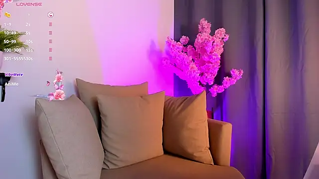 Snapshot of shaima__ chatting on January 8, 2026, 9:21 pm shaima online show from January 8, 2026, 9:21 pm