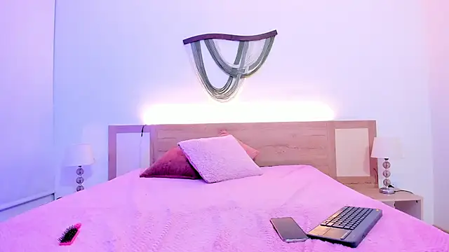 Snapshot of whisper_nova chatting on February 19, 2026, 4:20 am whisper nova online show from February 19, 2026, 4:20 am