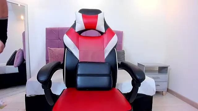 Snapshot of whisper_nova chatting on February 5, 2026, 4:41 am whisper nova online show from February 5, 2026, 4:41 am