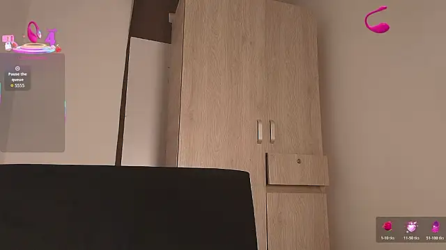 Kesha rosse  online show from March 11, 2026, 5:34 am