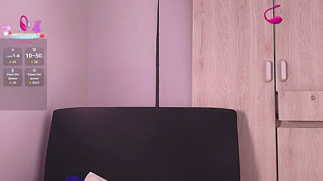 Kesha rosse  online show from March 31, 2026, 5:20 am