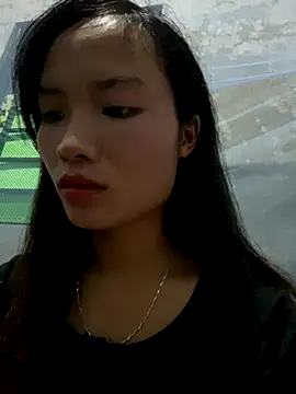 Yunzang online show from November 10, 2025, 10:15 pm