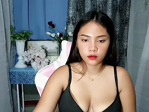 Mia Cally online show from November 25, 2025, 11:37 pm