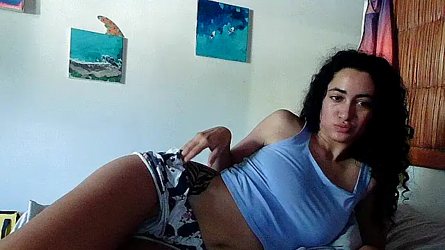 eleganceafterdark online show from November 20, 2025, 4:07 pm