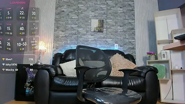 zack joness18 online show from March 27, 2026, 4:43 am