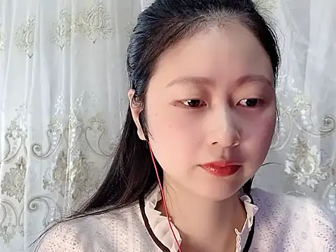 nuannuan35593 online show from October 31, 2025, 11:18 am