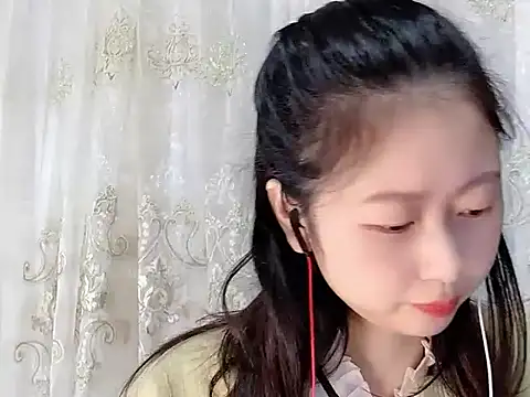 nuannuan35593 online show from November 6, 2025, 12:09 pm