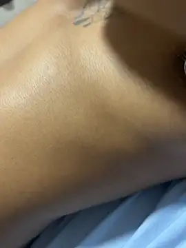 Tatishernandez online show from October 31, 2025, 1:41 pm