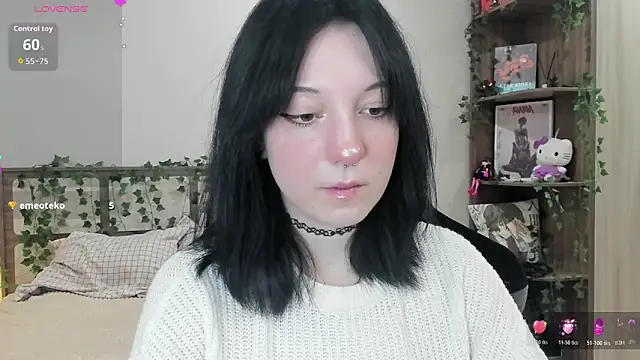 1lisabunny online show from November 14, 2025, 7:39 pm