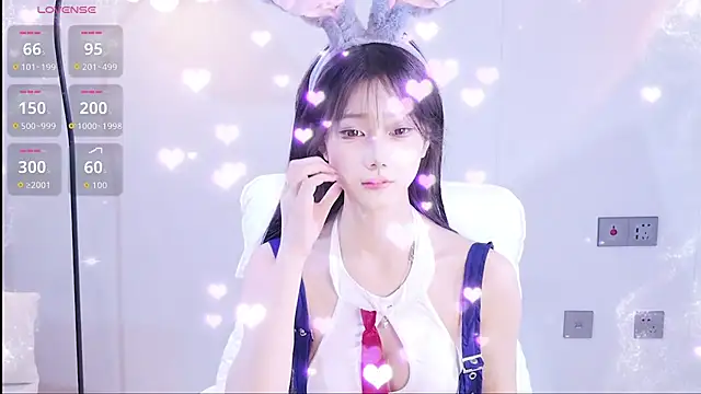 xiaoxi---n online show from May 26, 2026, 8:23 am
