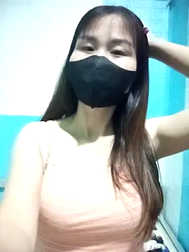 Donatella28 online show from November 30, 2025, 8:37 am