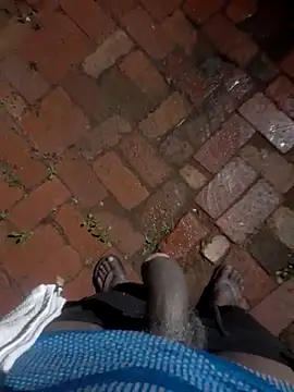 younggblackkCOCK19 online show from April 27, 2026, 8:18 pm