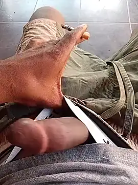 younggblackkCOCK19 online show from April 10, 2026, 12:34 pm