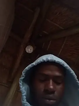 younggblackkCOCK19 online show from December 21, 2025, 11:01 am