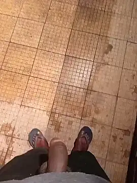 younggblackkCOCK19 online show from April 19, 2026, 6:32 pm