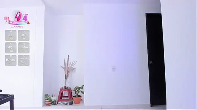 Leyacopper  online show from October 31, 2025, 6:59 pm