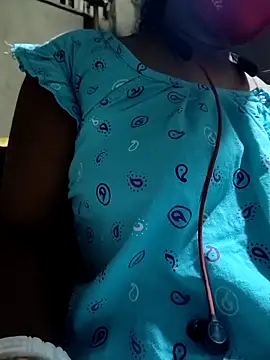 Snapshot of Danielbutterfly chatting on October 31, 2025, 5:59 am Danielbutterfly online show from October 31, 2025, 5:59 am