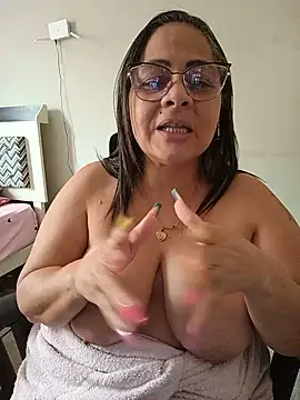 Angie milf50 online show from May 24, 2026, 5:57 pm